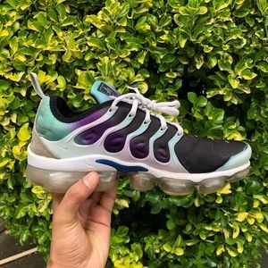 Nike Men’s Vapor Plus Grape